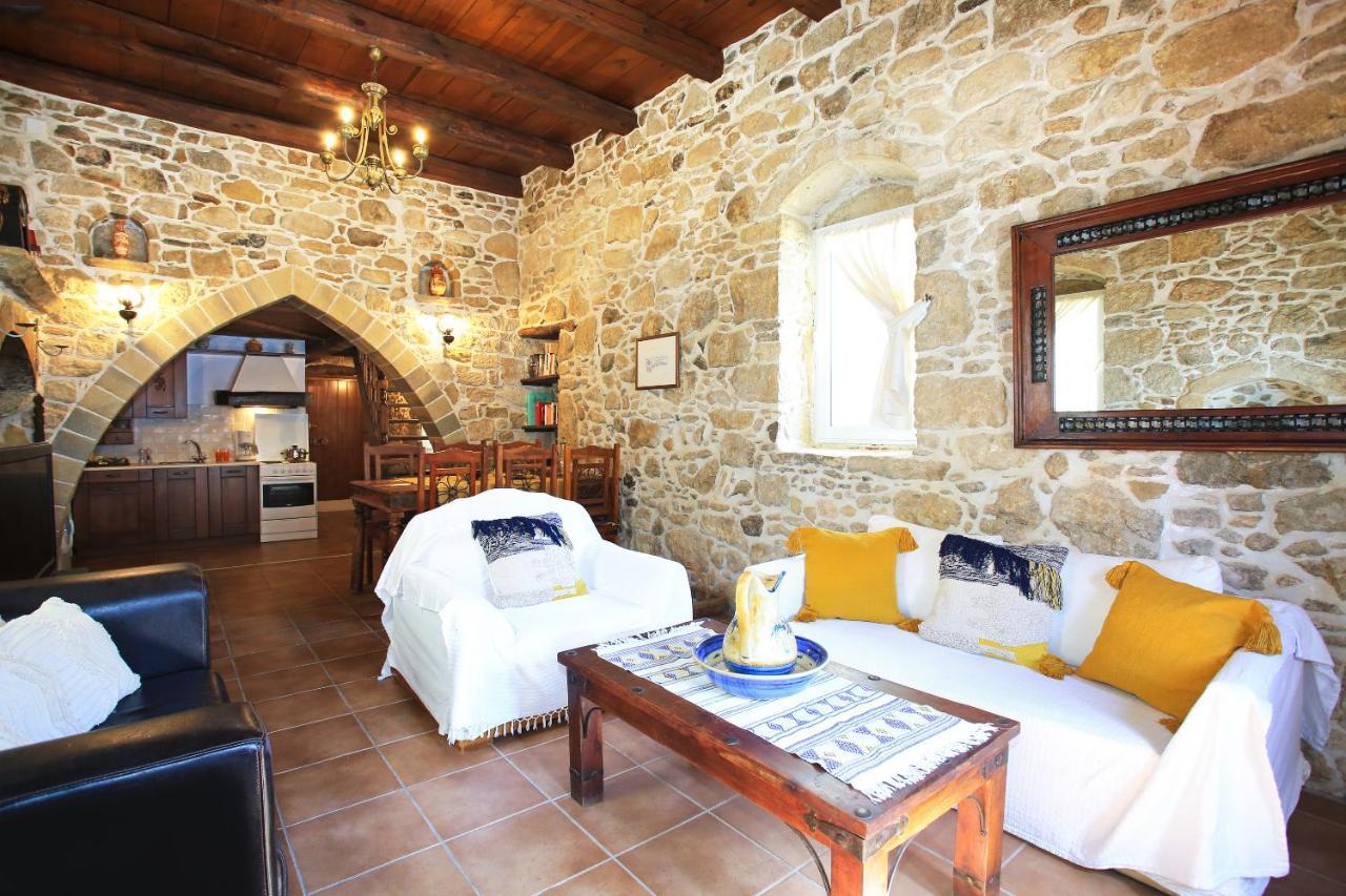 Villa Radamanthis Sívas 外观 照片